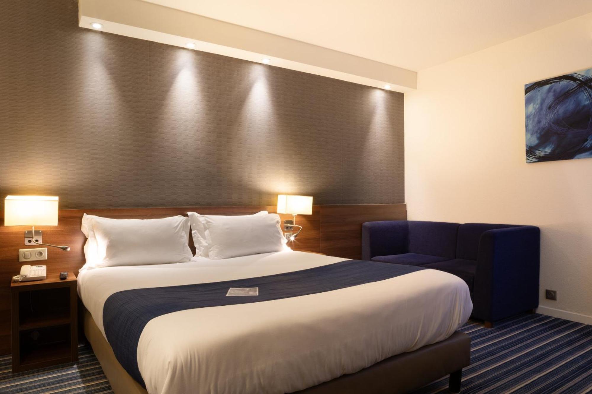 Holiday Inn Express Amiens, An Ihg Hotel Ngoại thất bức ảnh